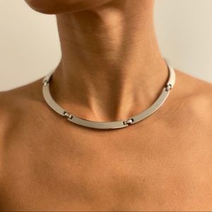 SILVER CURVED BAR AND LINK NECKLACE - 16”